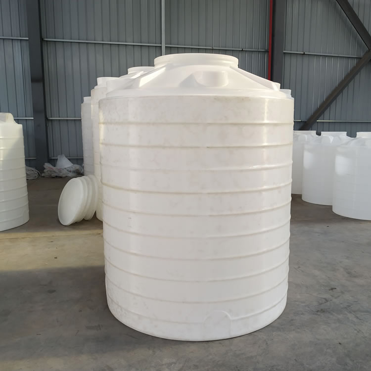 2吨塑料水塔