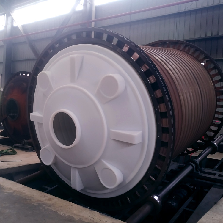 15立方塑料储水罐待出锅